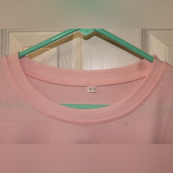 Pink Large Short Sleeve Tee with Dress Embroidery - Picture 4 of 6